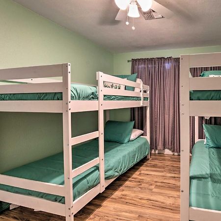 Updated Family Home - 2 Blocks To Colorado River! بولهيد سيتي المظهر الخارجي الصورة